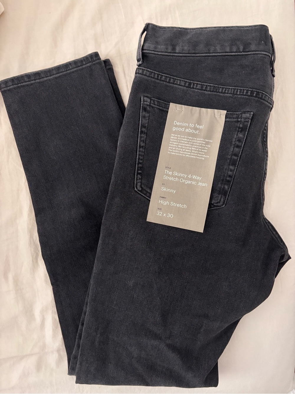 NWT Everlane - Washed Black - 32x30 - The Skinny 4-Way Stretch Organic Jean